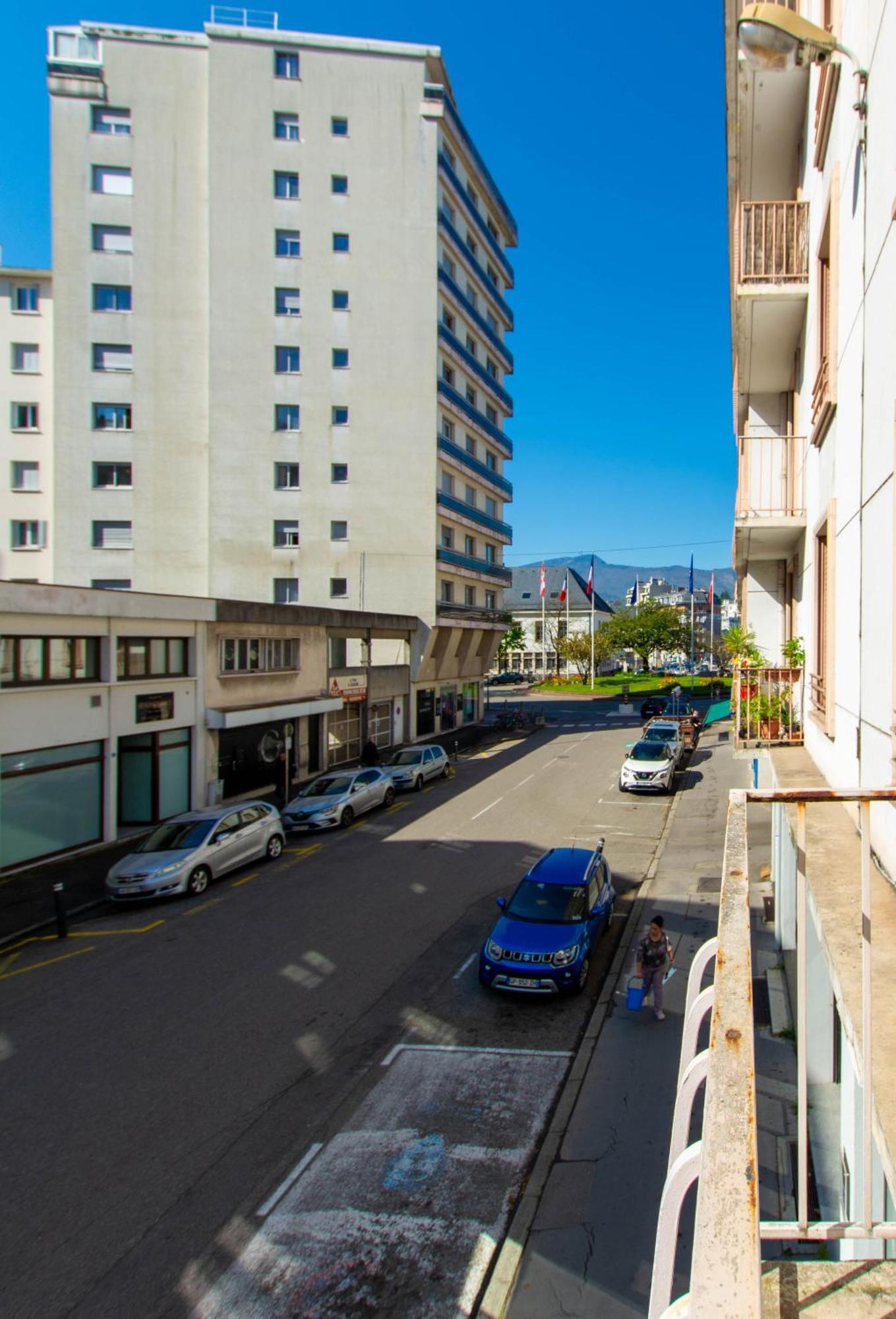 Appartement T3 Gare De Chambery Centre Ville Exterior photo